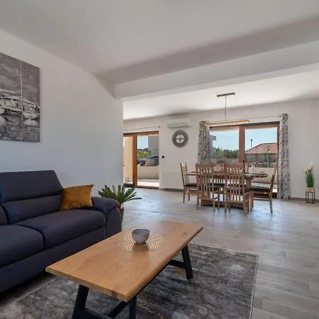 Holiday home Vanessa Trogir